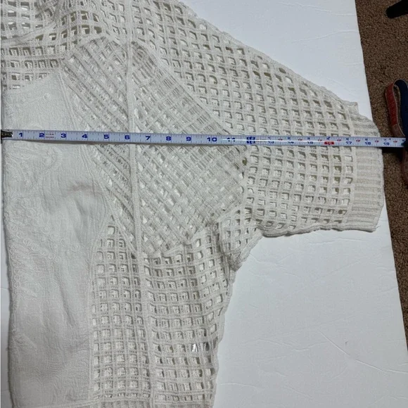 White Crochet Lace Top - Picture 4 of 10